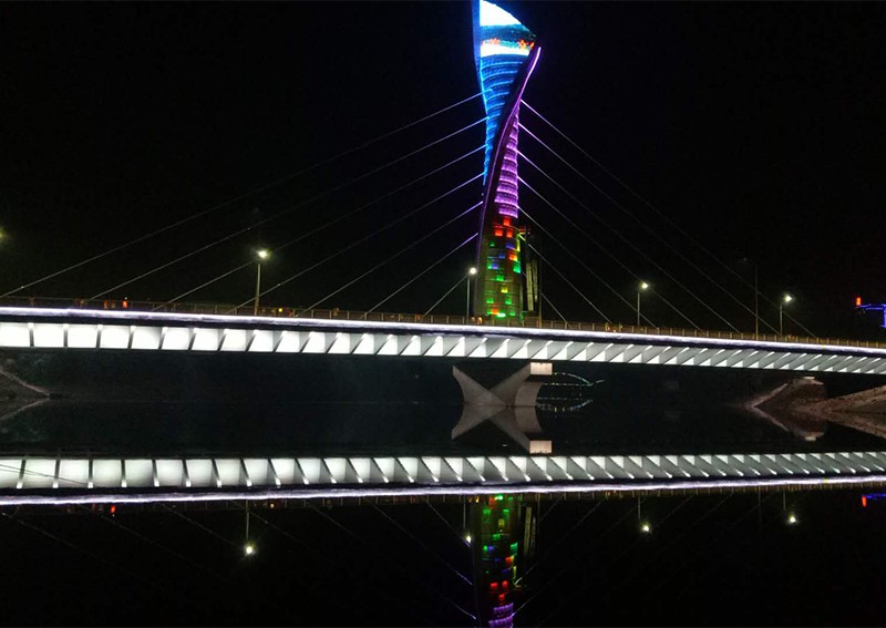Night view of Yinghe Bridge